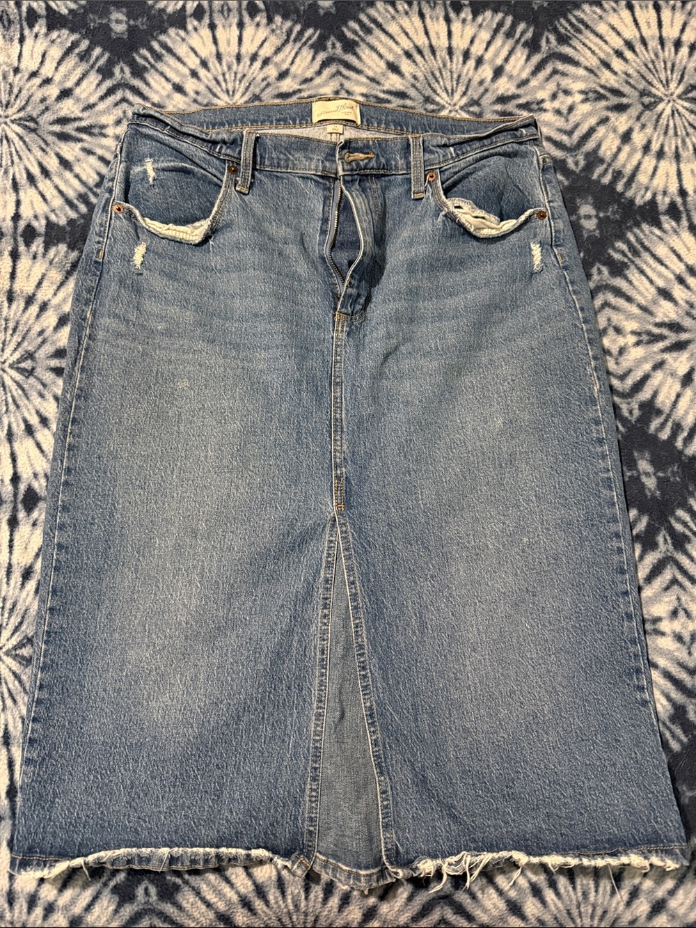 Universal Thread Relaxed Blue Denim Jean Skirt with Subtle Distress